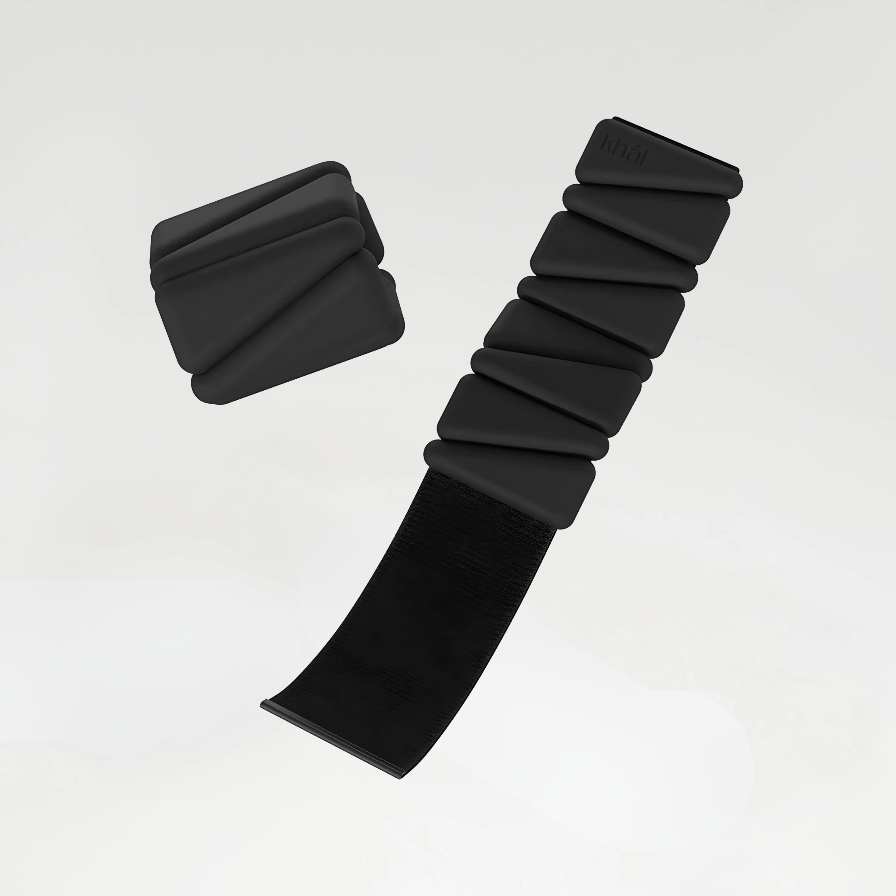 Stiilsed musta värvi jalaraskused ja käeraskused koduseks treeninguks.